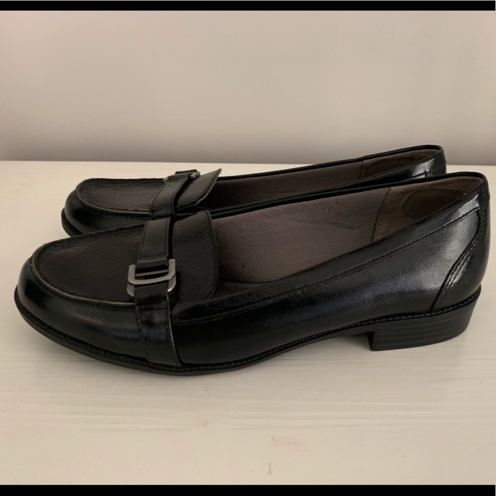 SALE! Life Stride Shoes with Buckle